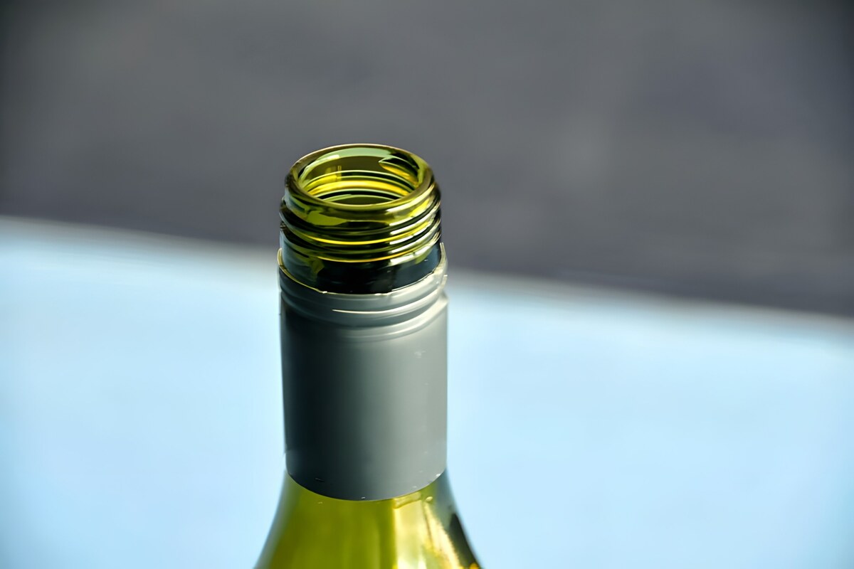 Farewell to Cork: consumers prefer screw caps