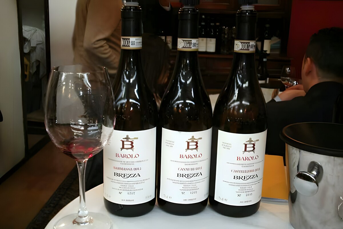 Brezza : Barolo de Barolo, expression de différents crus.