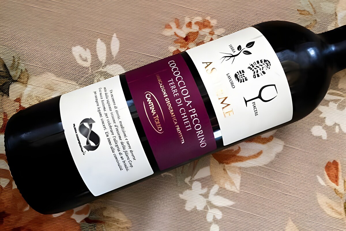 Assieme si beve il vino e lo si commercializza